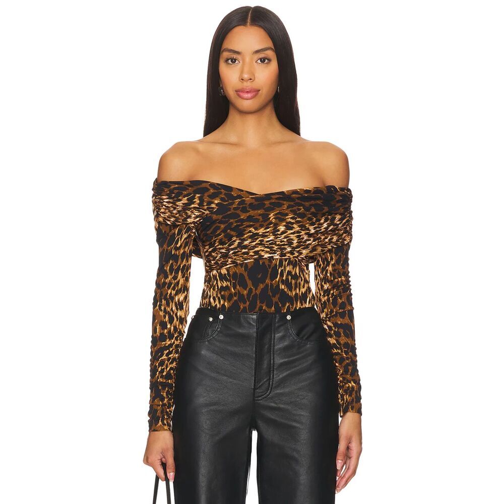 Cara Cara Women Size M Animal Print Leopard Mirana Off-the-Shoulder Top Mobwife